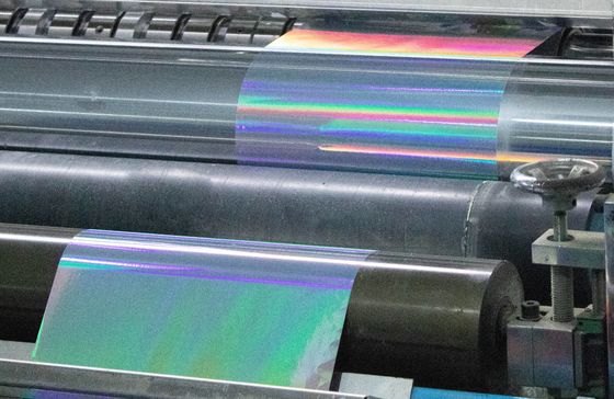 Perekat bergerak Self Adhesive Holographic Film Roll ketebalan permukaan 50u